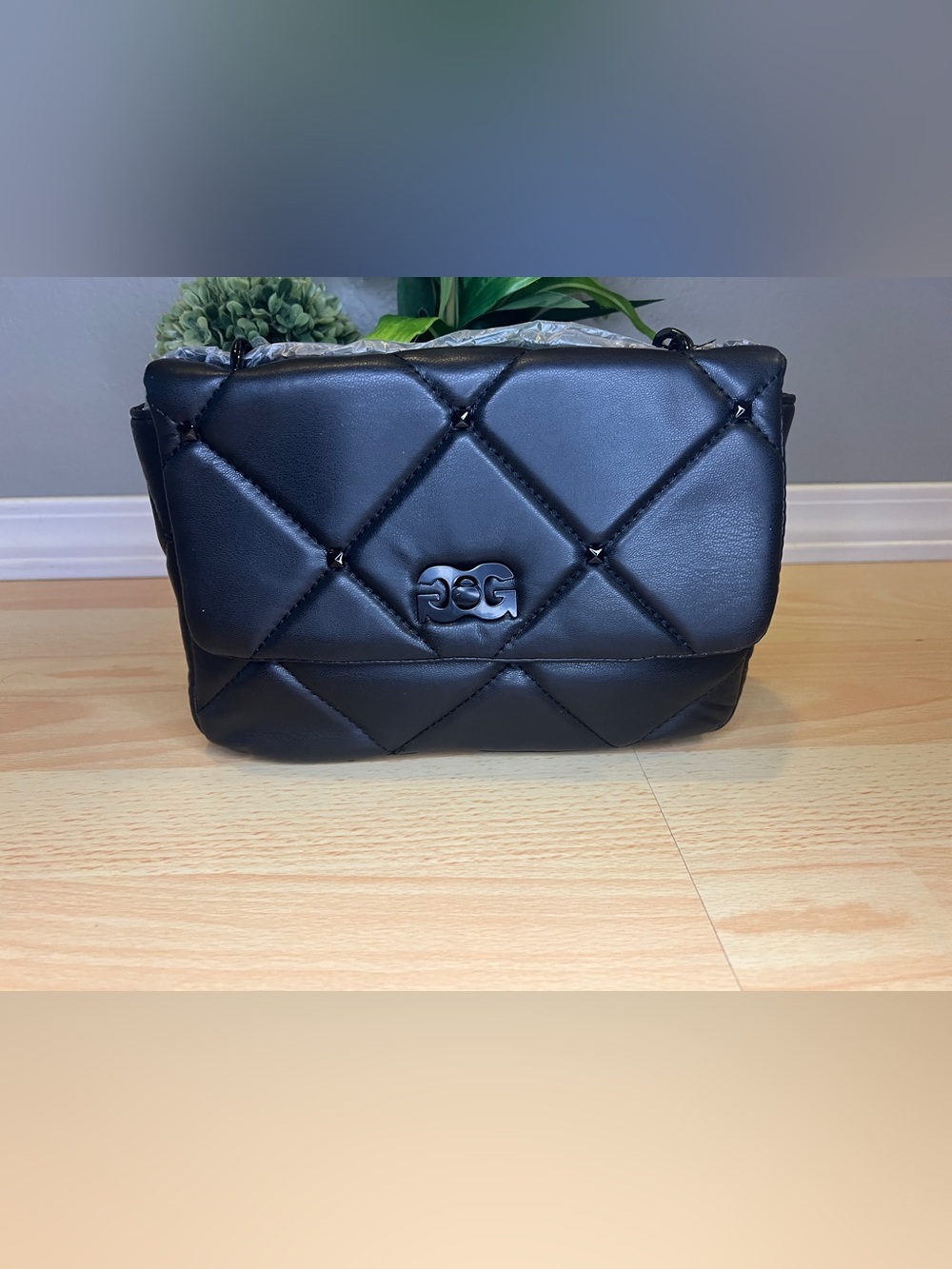 Gilda Paris Black Quilted Shoulder/Crossbody Bag